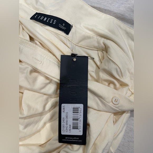 Lioness Elegant Cream Long Sleeve Dress - Picture 3 of 6